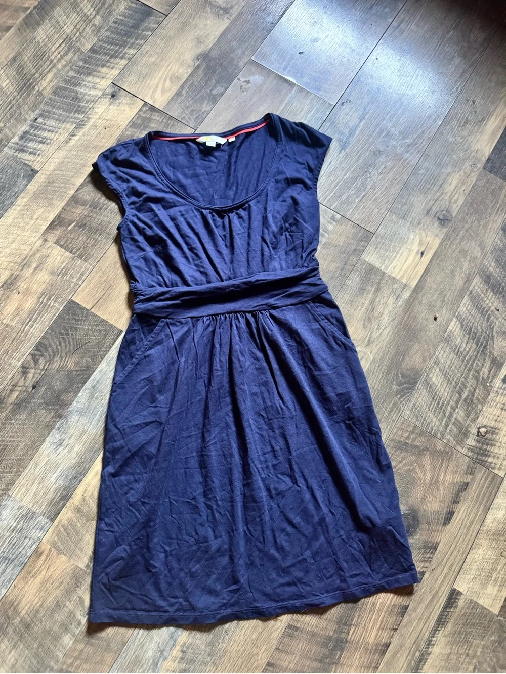 beige and burgundy dress Leonie Floral Lace Maxi color:lauryn-dress-sheer-jersey-black swatch:https://cdn.shopify.com/s/files/1/1444/3082/files/LAURYN-DRESS-SHEER-JERSEY-BLACK-_1_D_106x106.jpg?v=1685936230 atop a figure Cabana Life Women's White Color:Navy blue (019)